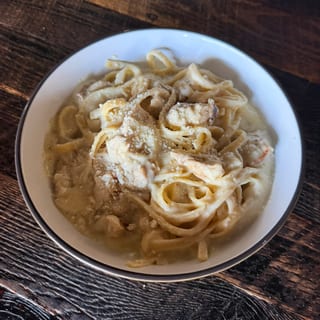 Lunch Chicken Fettuccine Alfredo